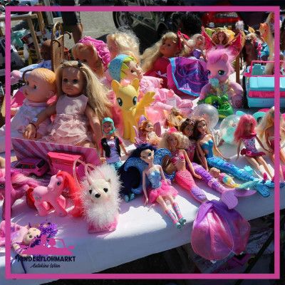 Kinderspielzeug auf Flohmarkt